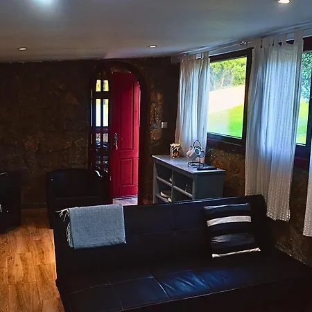 Casa De Invitados Con Piscina En Apartment